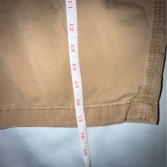 Hollister Classic Fit Flat Front Shorts Size 31 - Picture 5 of 6